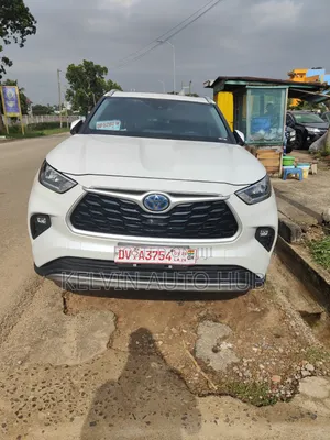 Toyota Highlander 2024 White