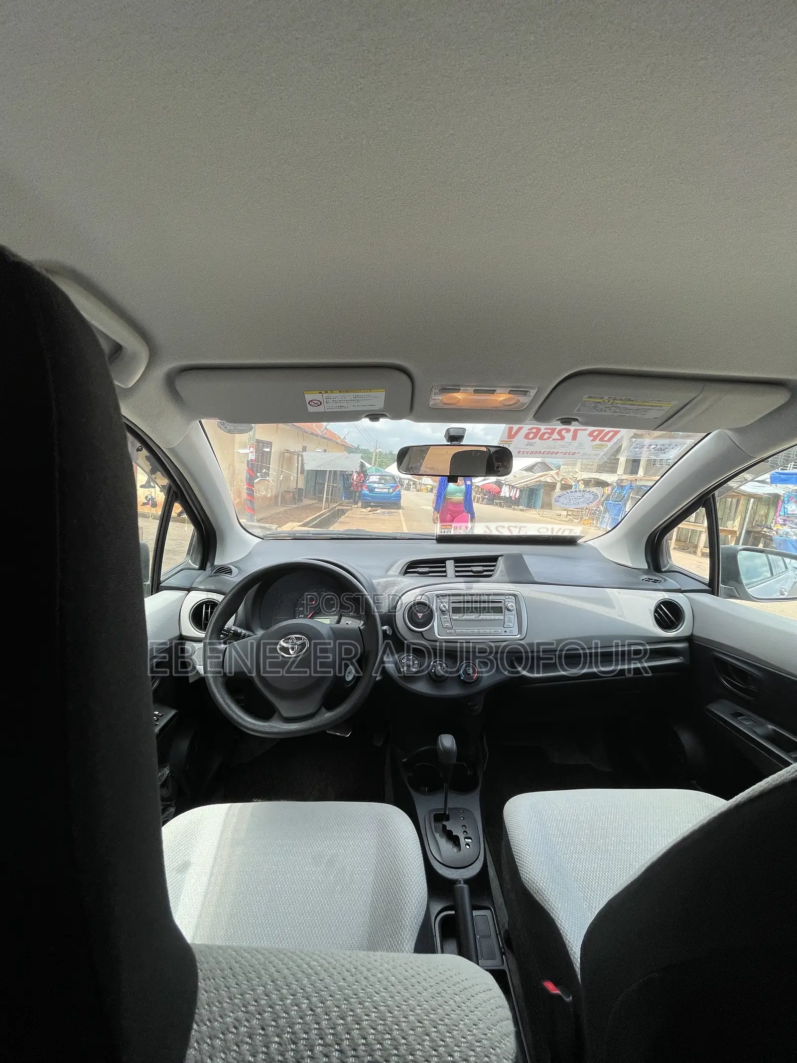 Toyota Vitz 1.0 FWD 5dr 2011 Beige