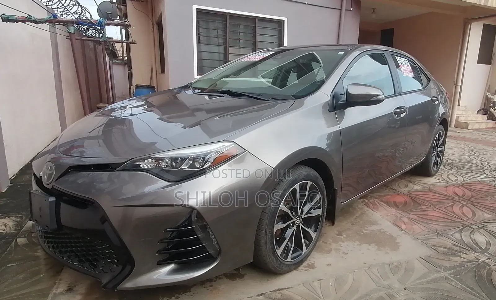 Toyota Corolla XSE 4dr Sedan (1.8L 4cyl CVT) 2017 Burgundy