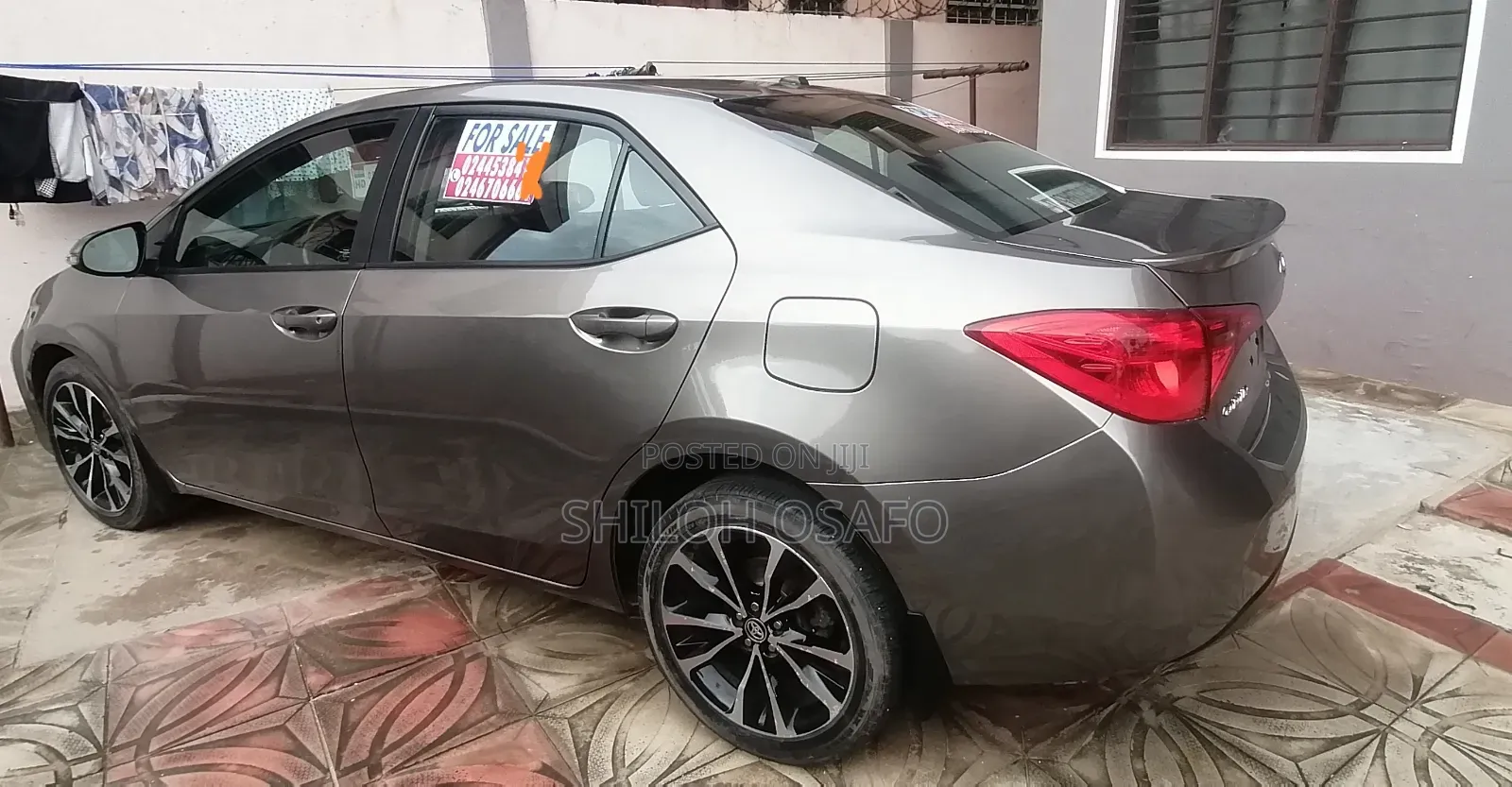 Toyota Corolla XSE 4dr Sedan (1.8L 4cyl CVT) 2017 Burgundy