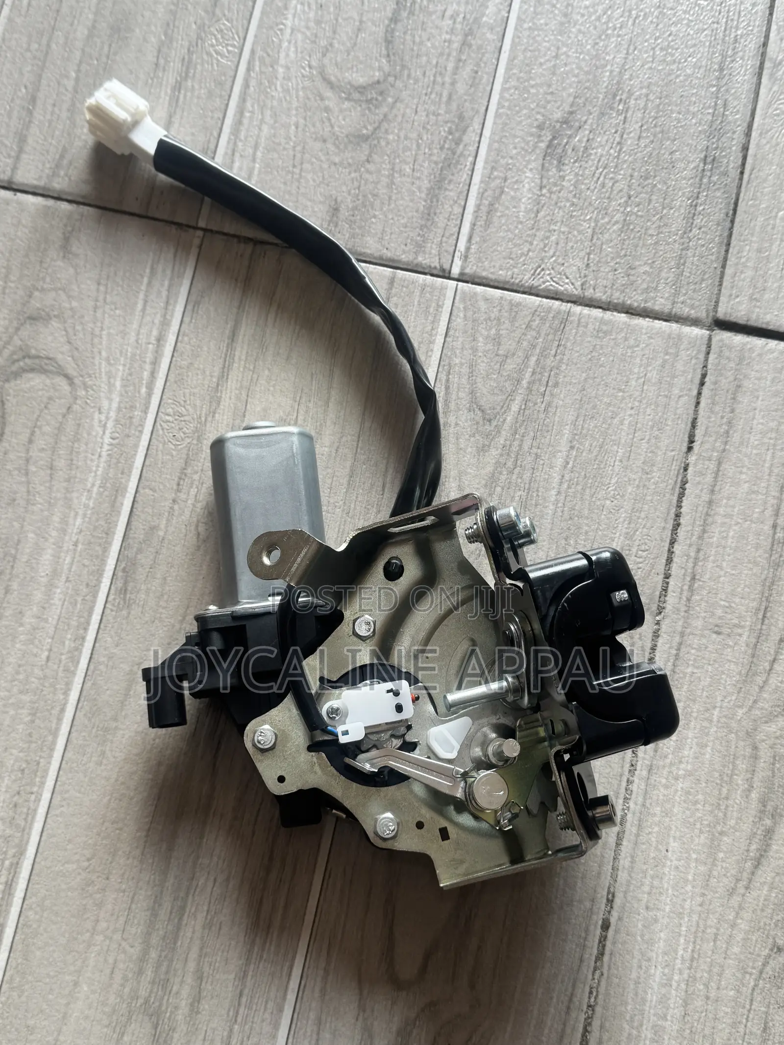 Honda CRV 2017 to 2021 Boot Lock