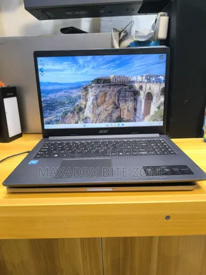Laptop Acer Aspire 3 8GB Intel Celeron SSD 128GB