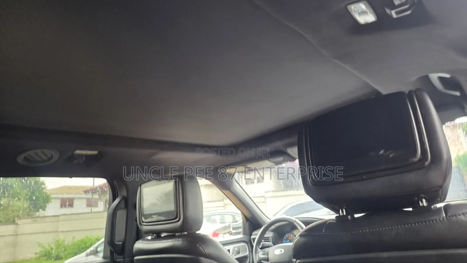 Ford Explorer 2021 White