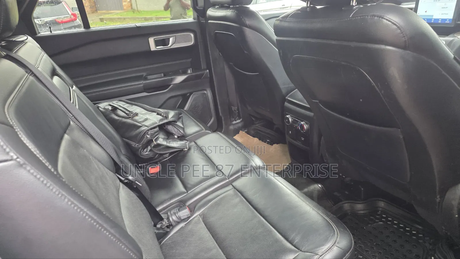 Ford Explorer 2021 White