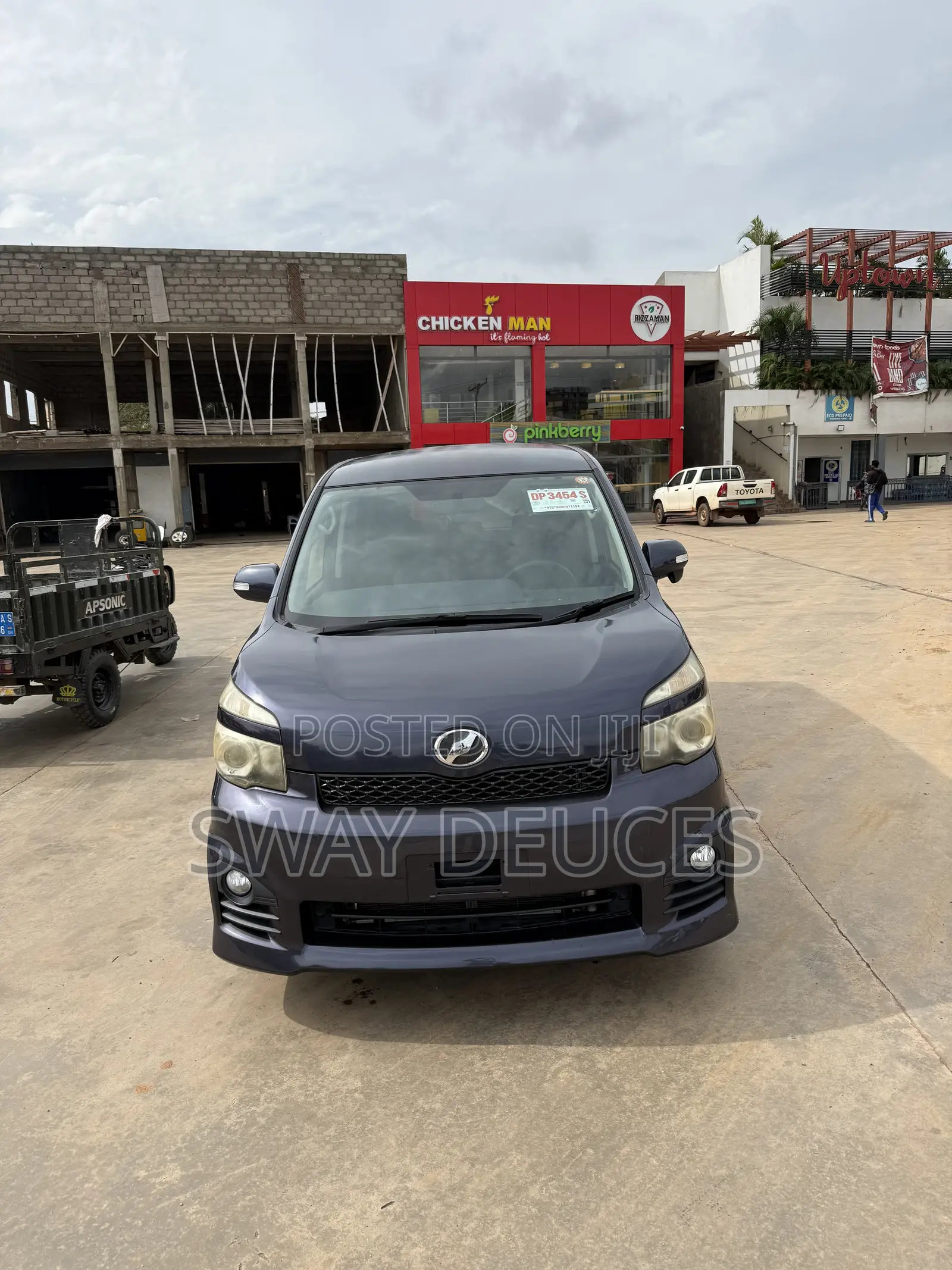 Toyota Voxy 2012 Purple