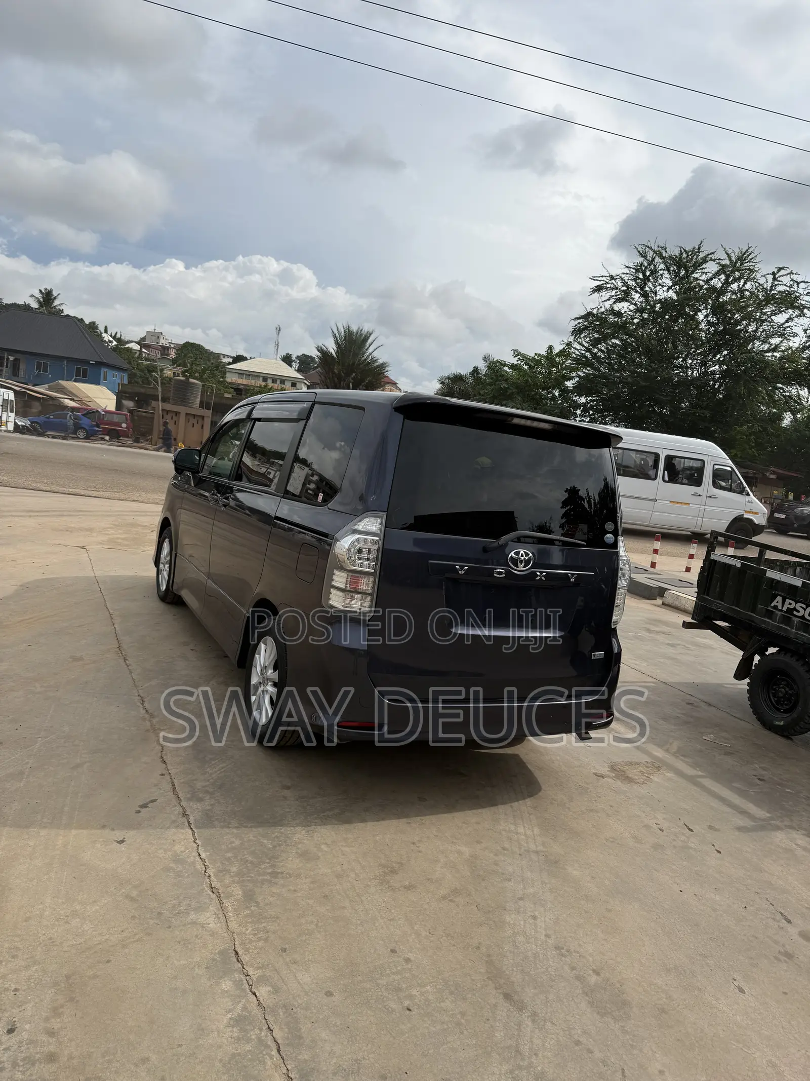 Toyota Voxy 2012 Purple