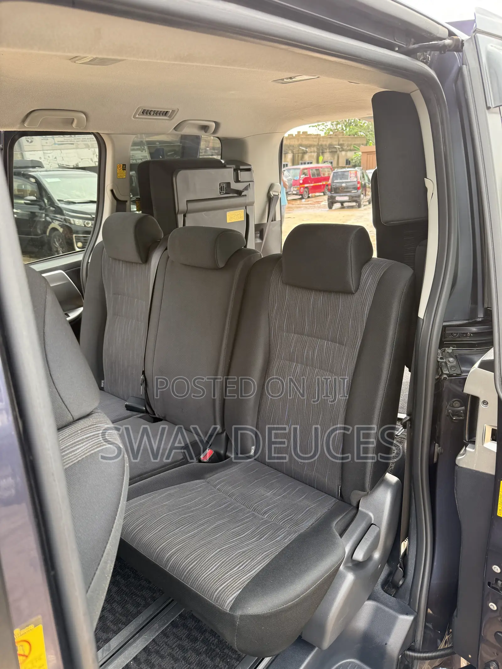 Toyota Voxy 2012 Purple