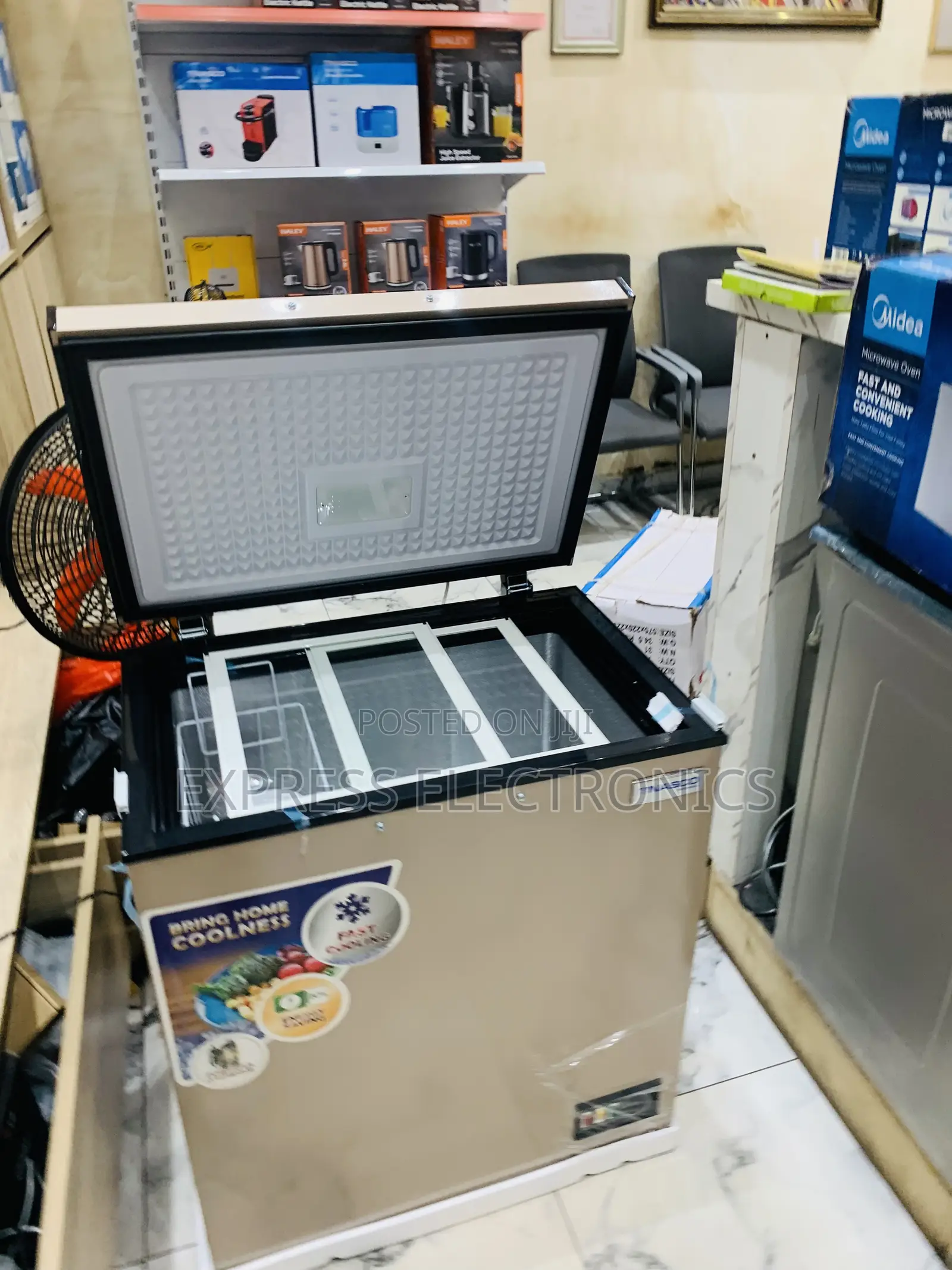 Place Your Order for Chest Gold Color 150l Nas-200fl