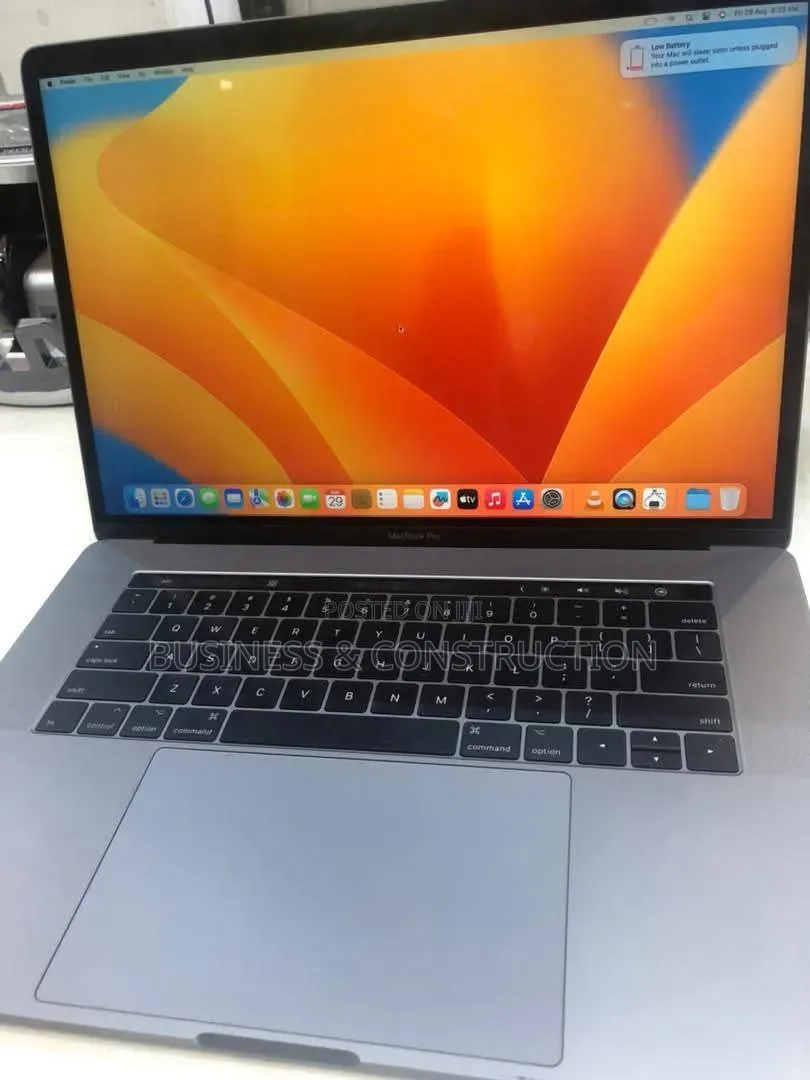 Laptop Apple MacBook Pro 2017 16GB Intel Core i7 SSD 512GB