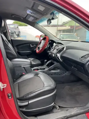 Hyundai Tucson 2012 Red