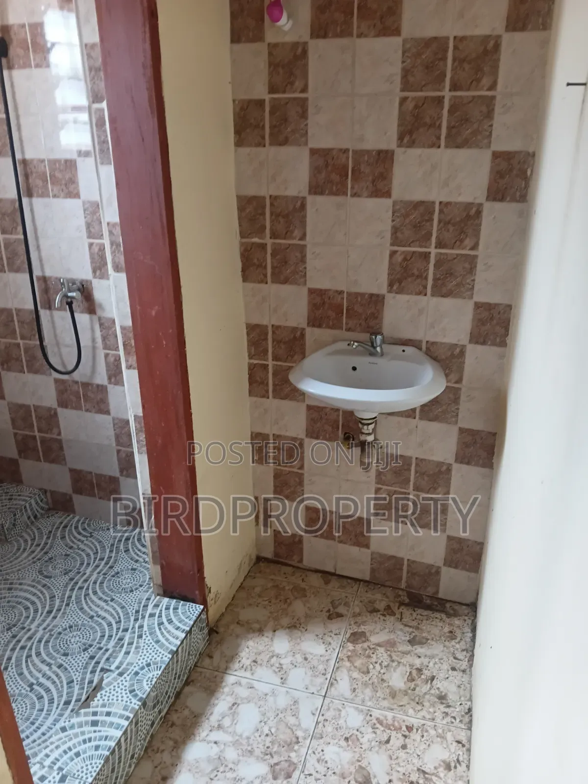1bdrm Apartment in Bird Property, Bawaleshie for rent
