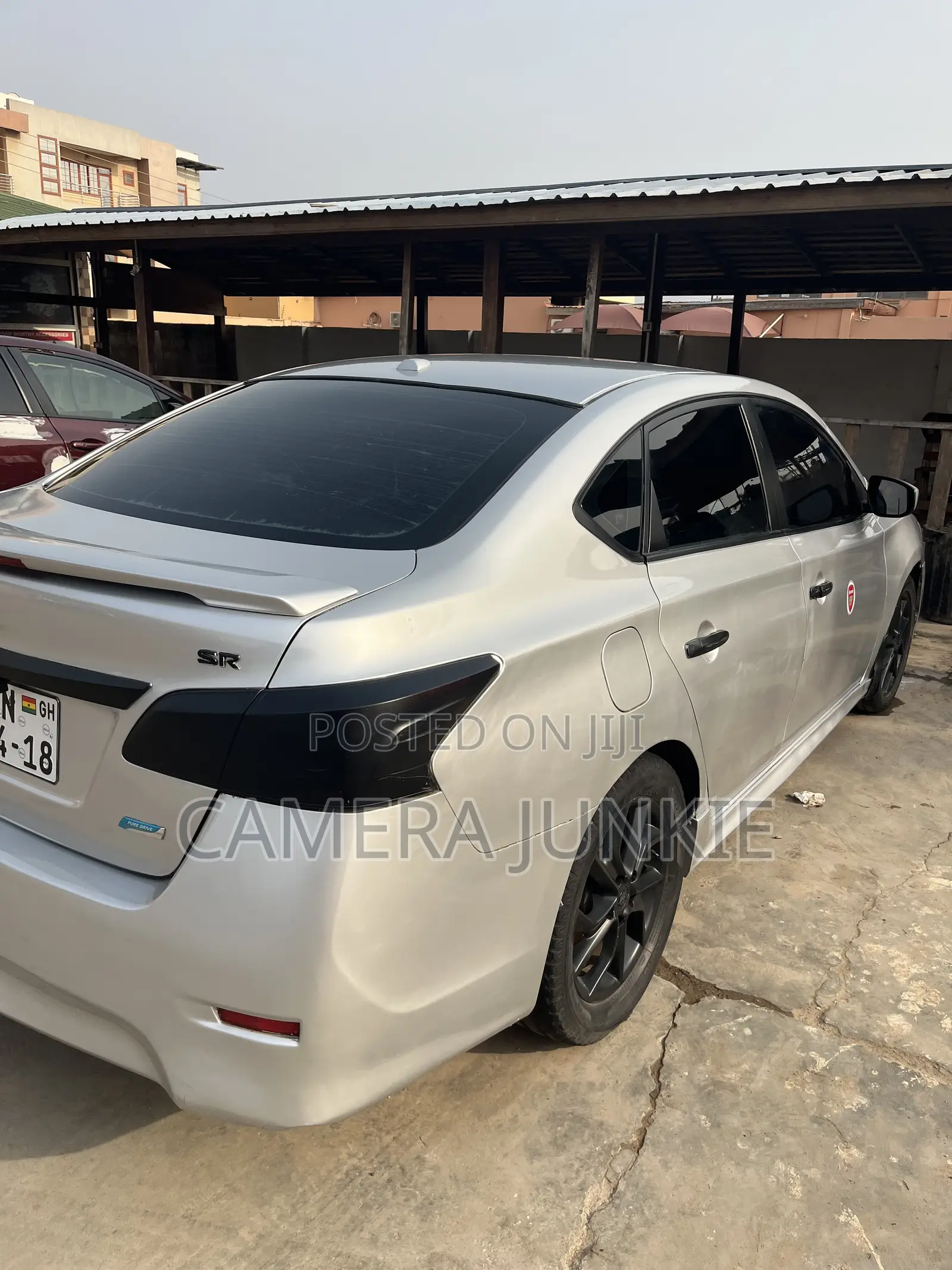 Nissan Sentra SR 4dr Sedan (1.8L 4cyl CVT) 2014 Silver