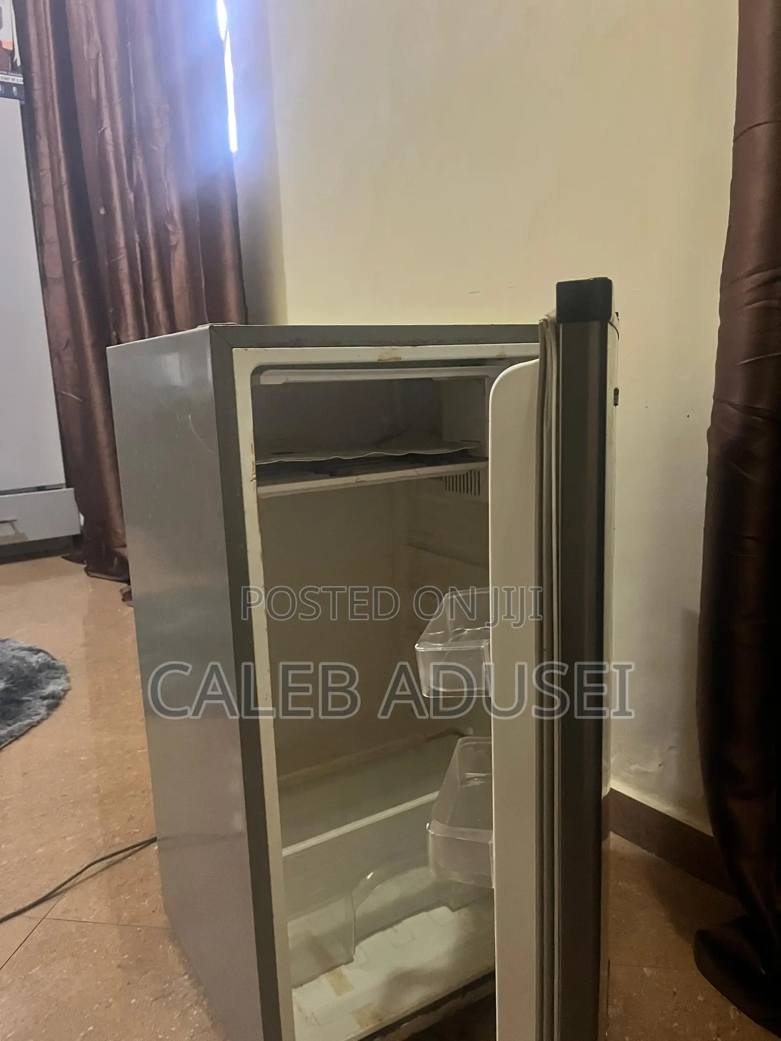 Nasco- Table Top Single Door Refrigerator