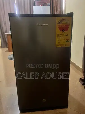Nasco- Table Top Single Door Refrigerator