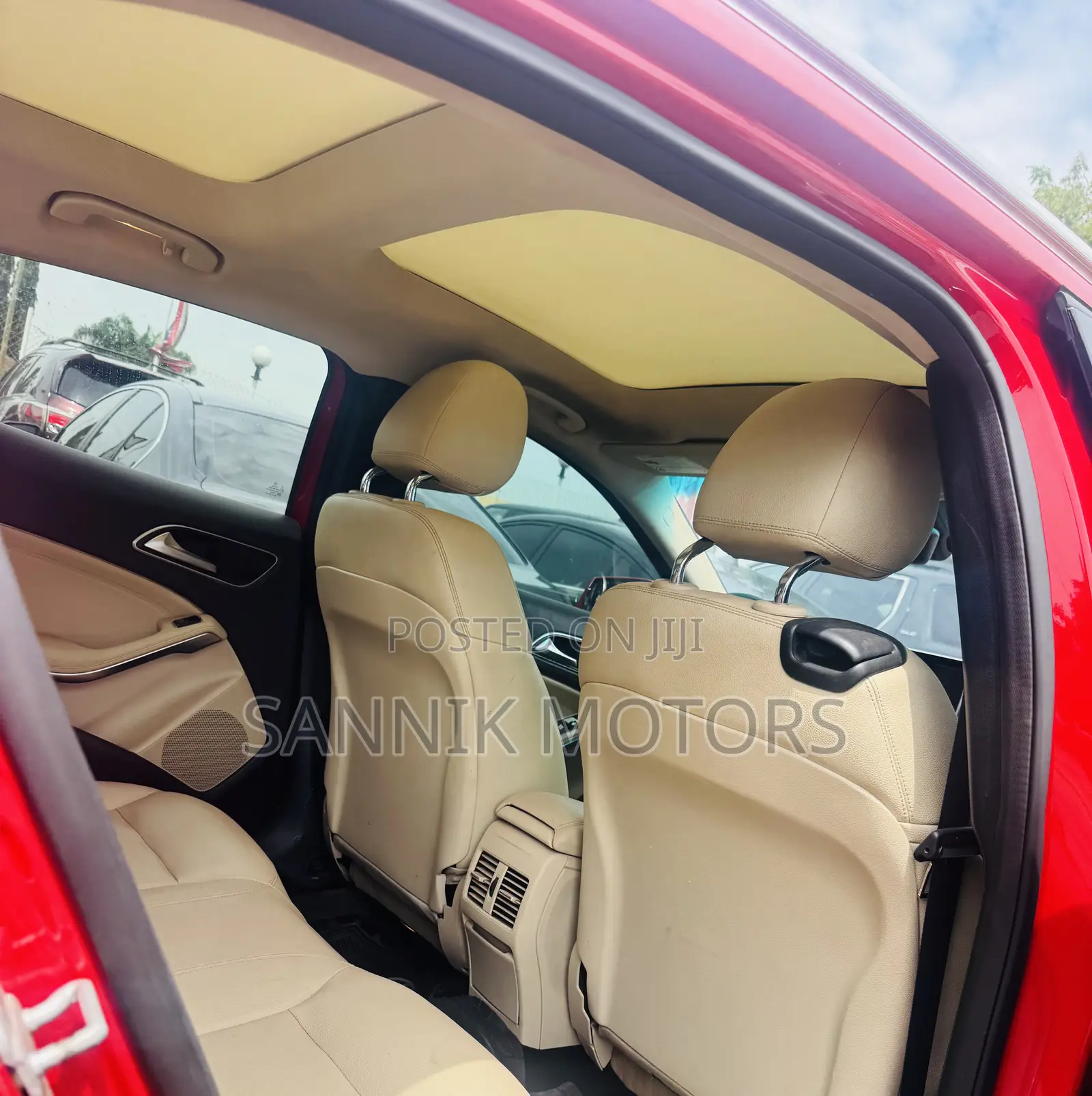 Mercedes-Benz GLA 250 2016 Red