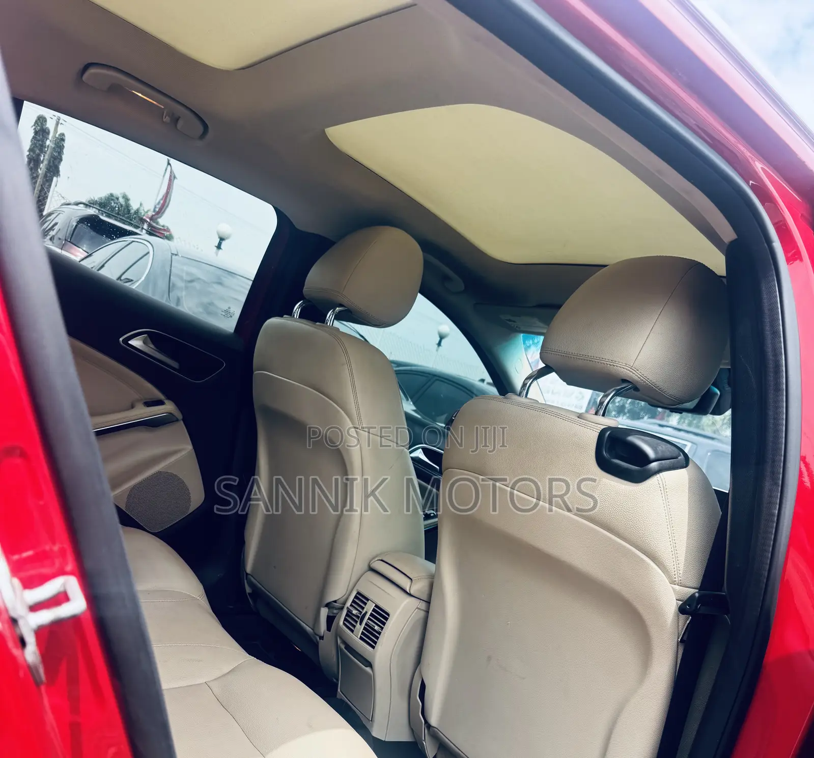 Mercedes-Benz GLA 250 2016 Red