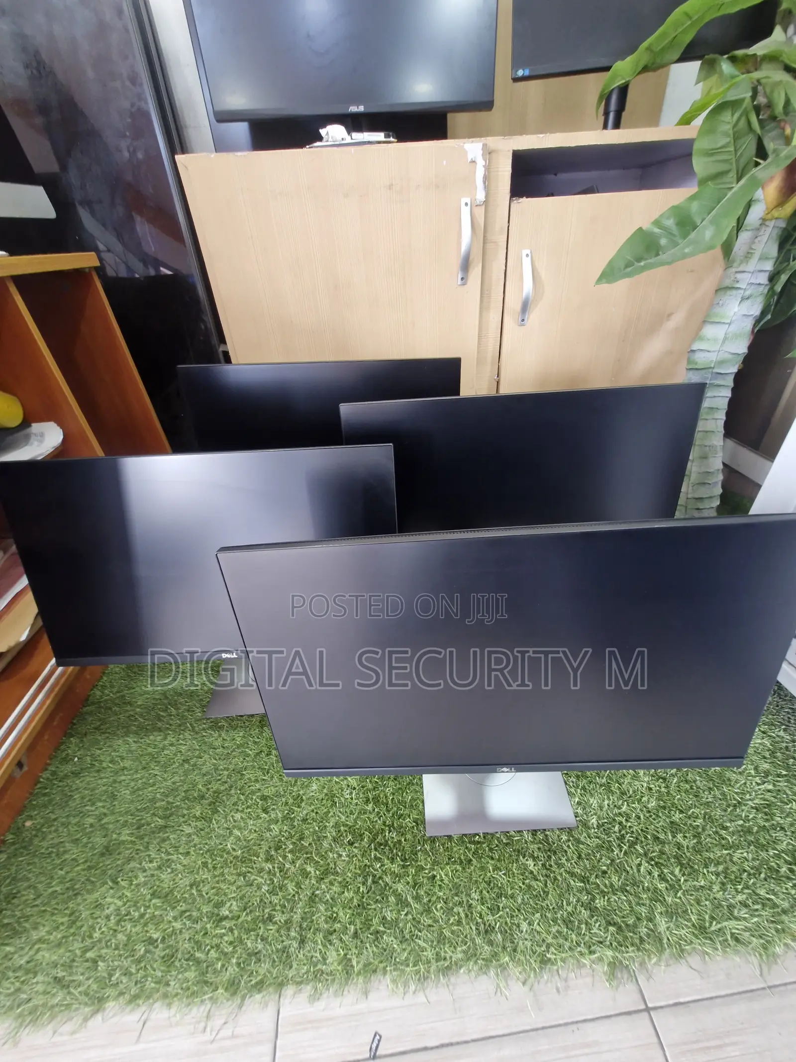 Dell P2419h 24 Inch Led-Backlit, Anti-Glare, Ips Monitor