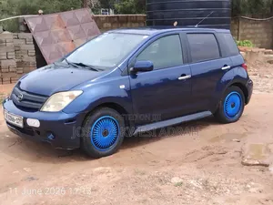 Scion xA Base 2006 Blue