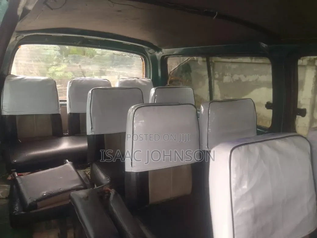 Toyota HiAce 2008 Green