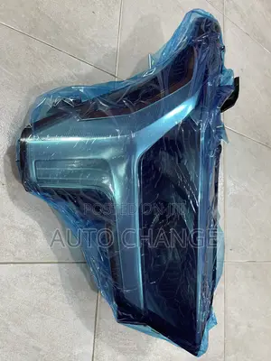 Tundra 2024/26 Headlights