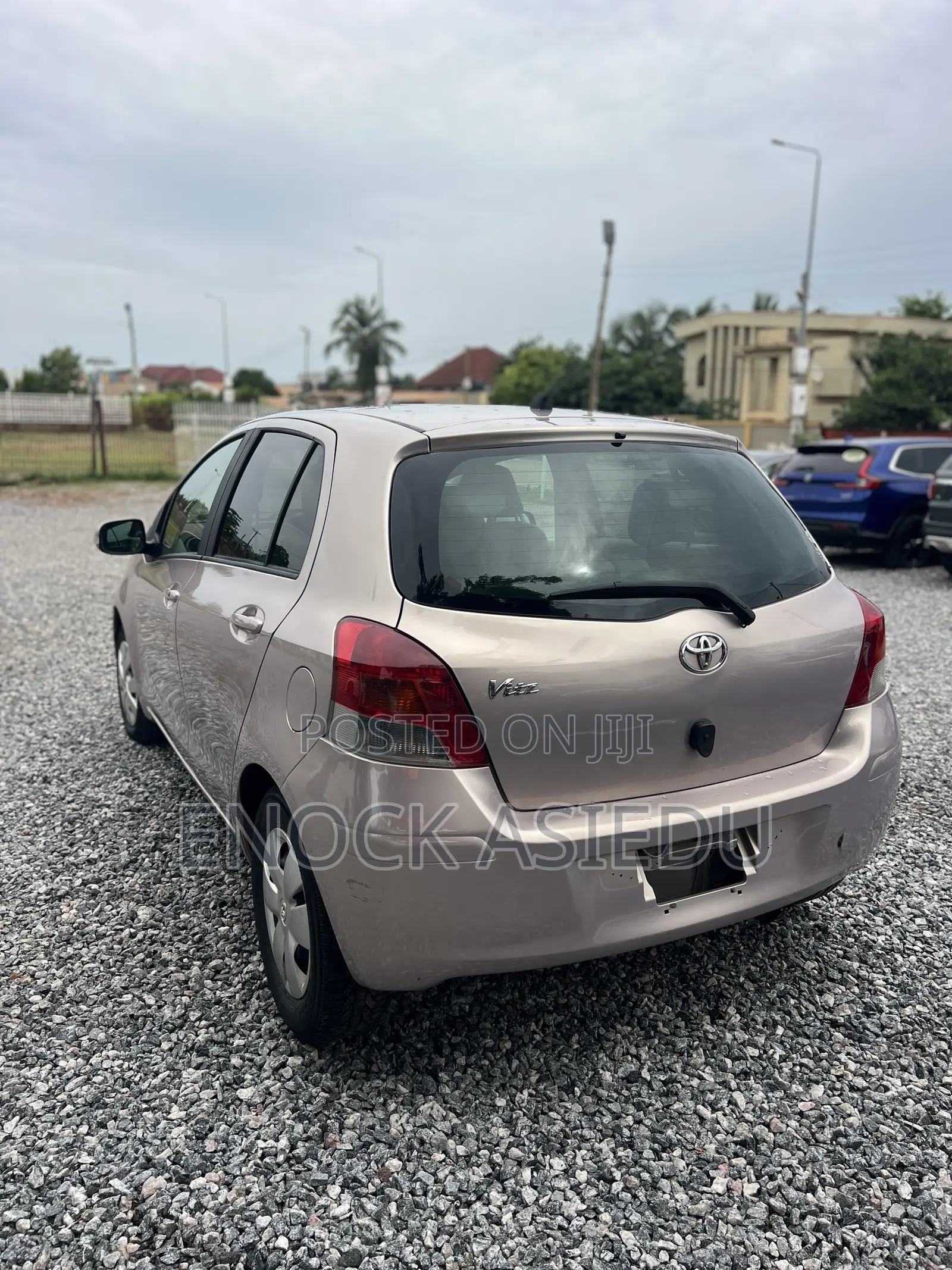 Toyota Vitz 1.3 AWD 3dr 2010 Silver