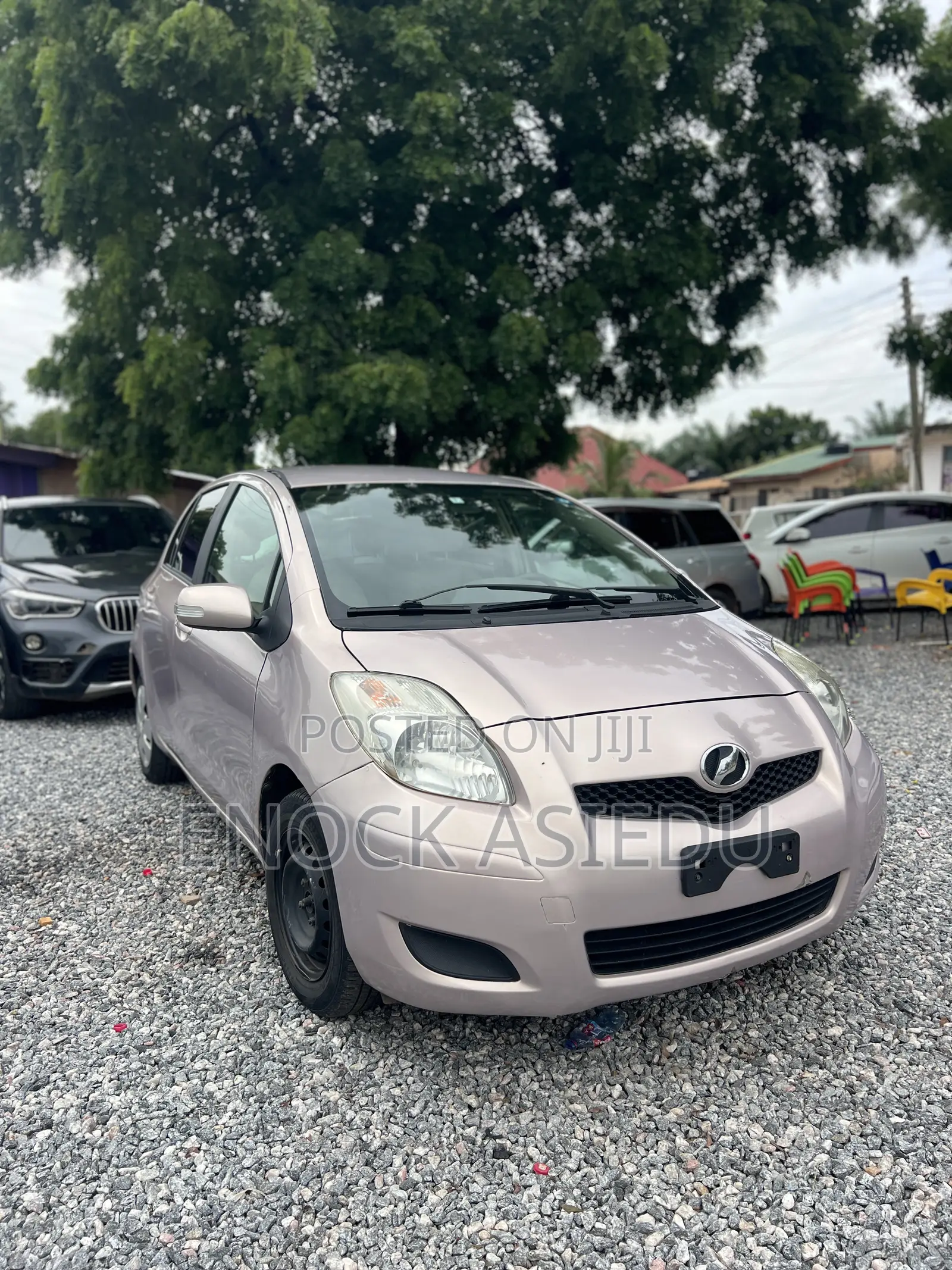 Toyota Vitz 1.3 AWD 3dr 2010 Silver