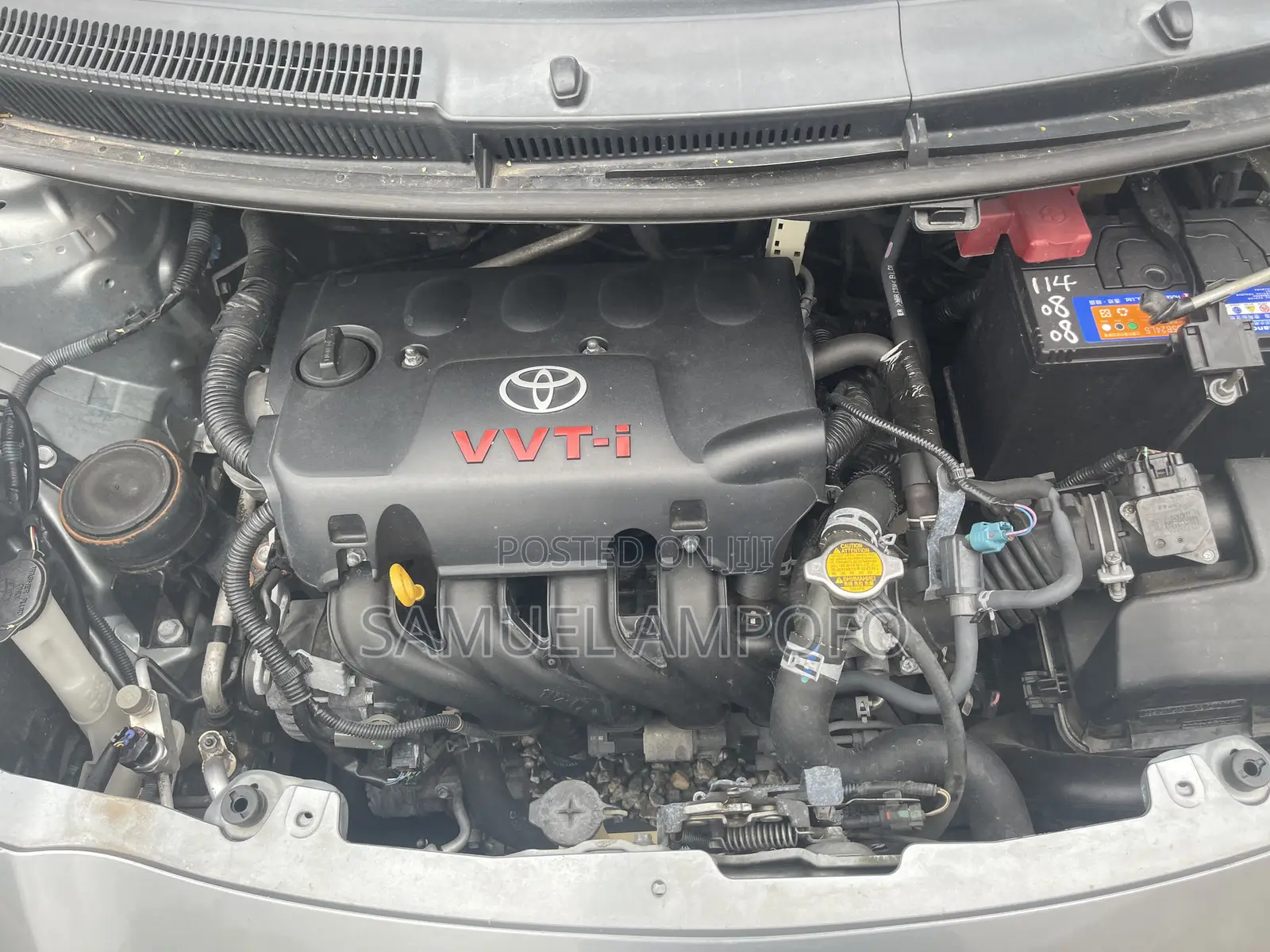 Toyota Yaris Base Hatchback 5dr 2010 Gray