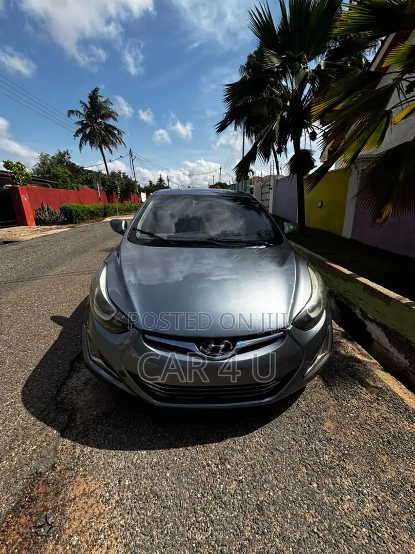 Hyundai Elantra Limited Sedan FWD (1.8L 4cyl 6A) 2016 Silver