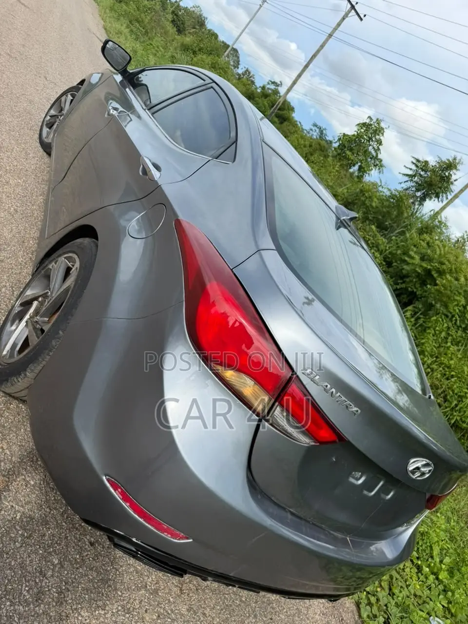 Hyundai Elantra Limited Sedan FWD (1.8L 4cyl 6A) 2016 Silver