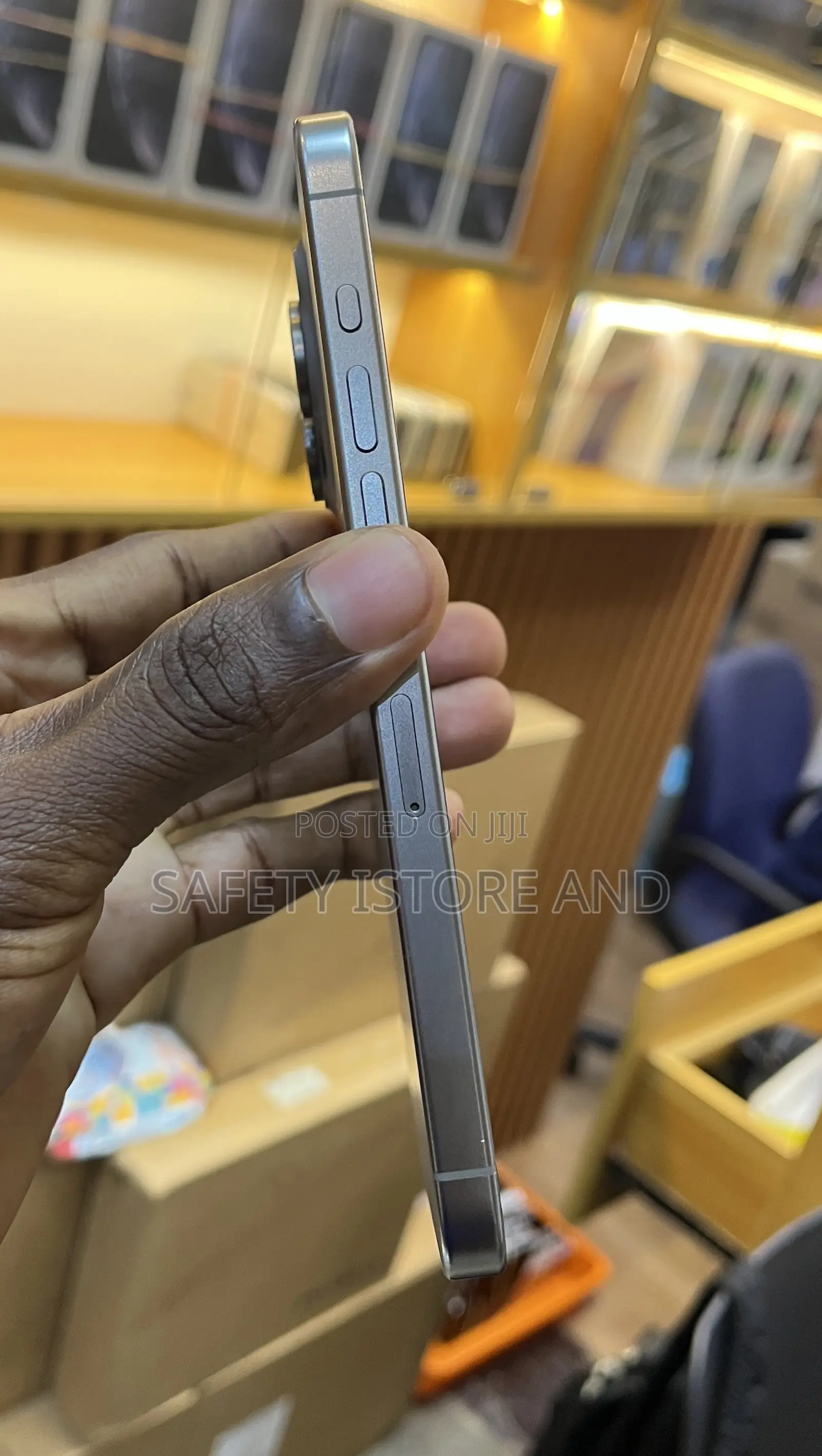 New Apple iPhone 15 Pro Max 256 GB