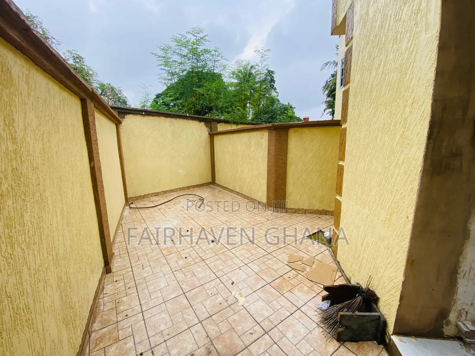 4bdrm House in Fairhaven Properties, Tesano for rent