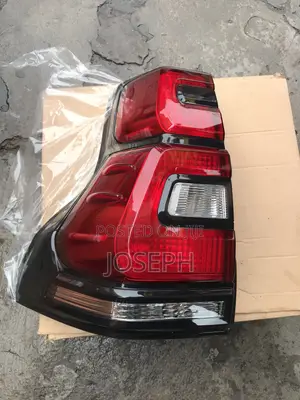 Land Cruiser Prado 2014,2015,2016,2017,2018,2019,2020 Tail Light