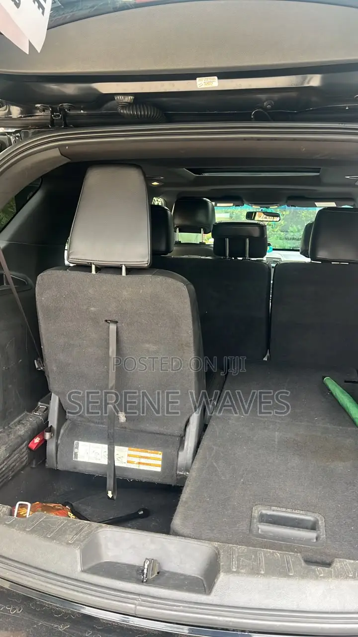 Ford Explorer Platinum AWD 2019 Black