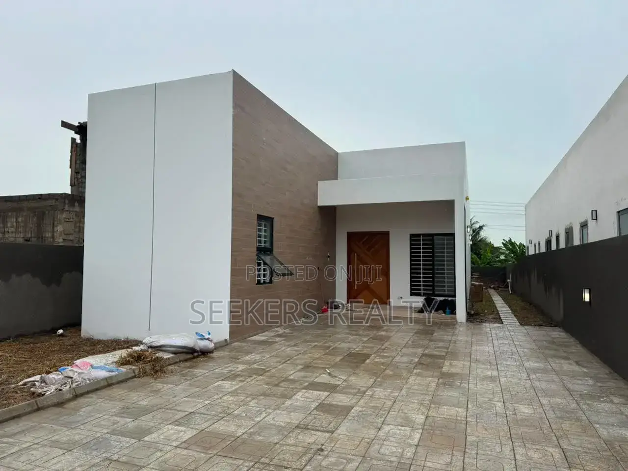 3bdrm Bungalow in Seekers Realty, Teshie-Nungua Estates for sale