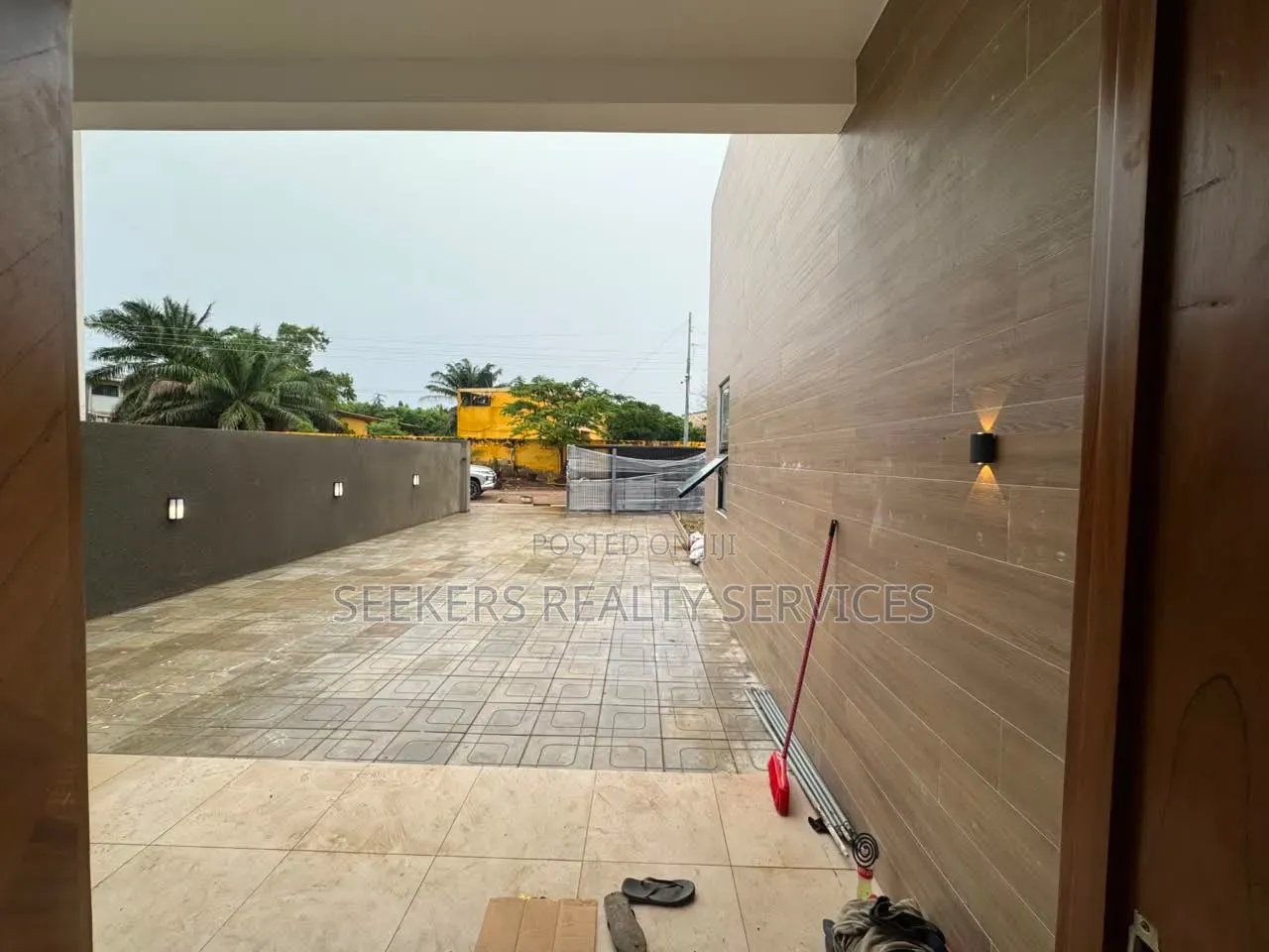 3bdrm Bungalow in Seekers Realty, Teshie-Nungua Estates for sale