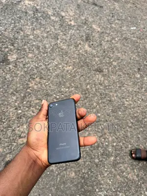 Apple iPhone 7 128 GB Black