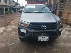 Toyota Hilux 2018 Silver