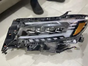 Prado 18/22 Headlight