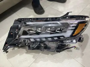 Prado 18/22 Headlight