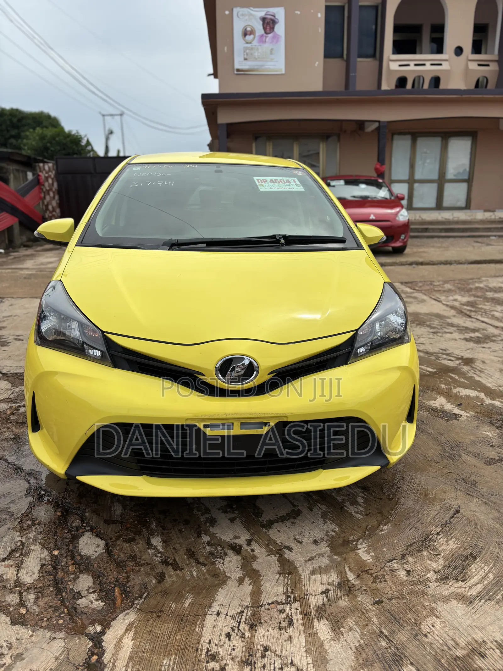 Toyota Vitz 1.3 AWD 3dr 2014 Yellow