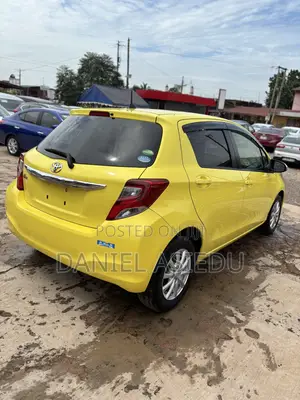 Toyota Vitz 1.3 AWD 3dr 2014 Yellow