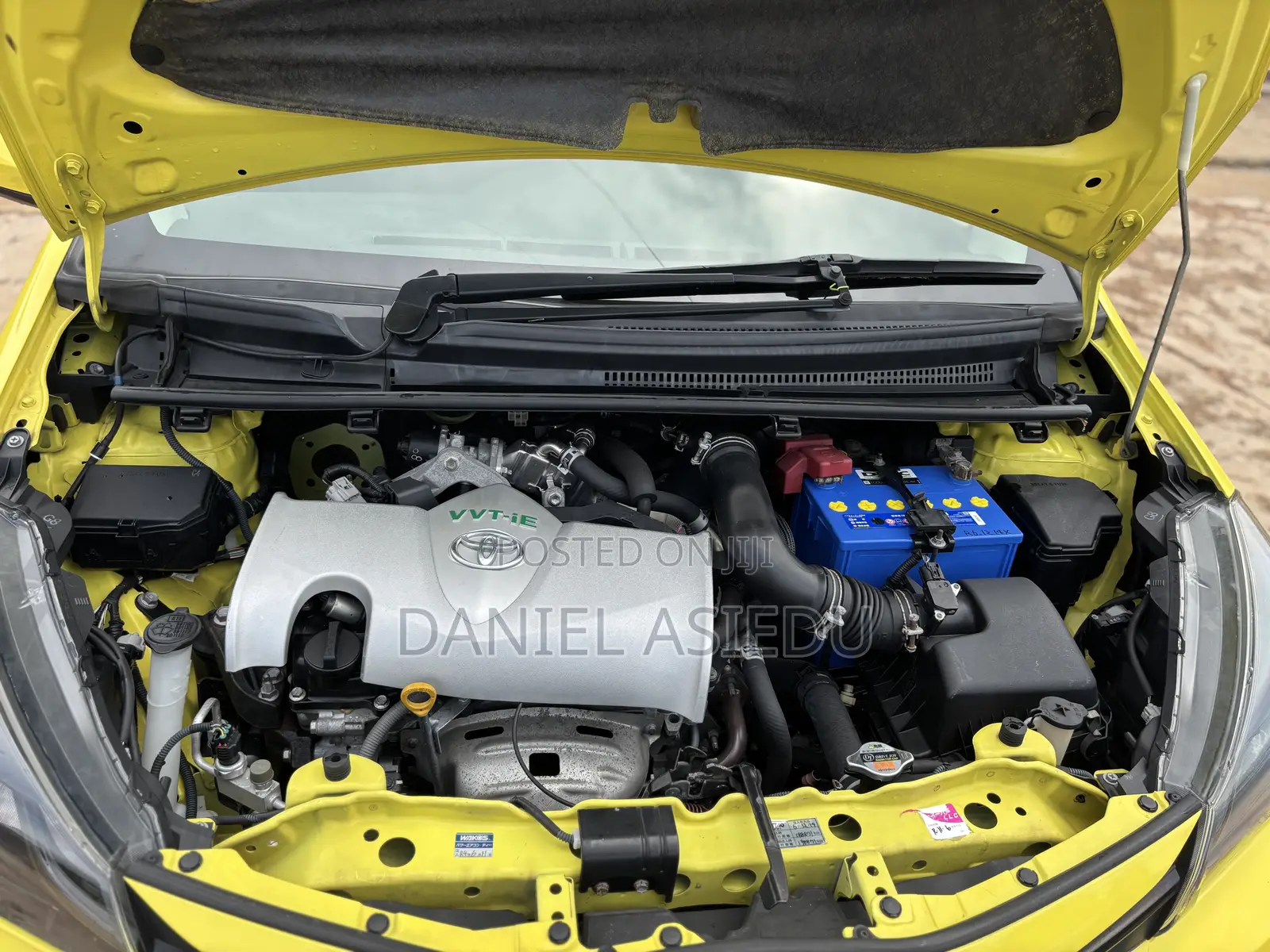 Toyota Vitz 1.3 AWD 3dr 2014 Yellow