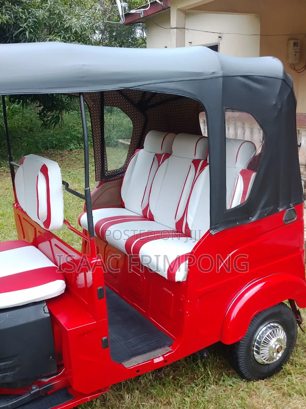 Bajaj RE 2024 Red