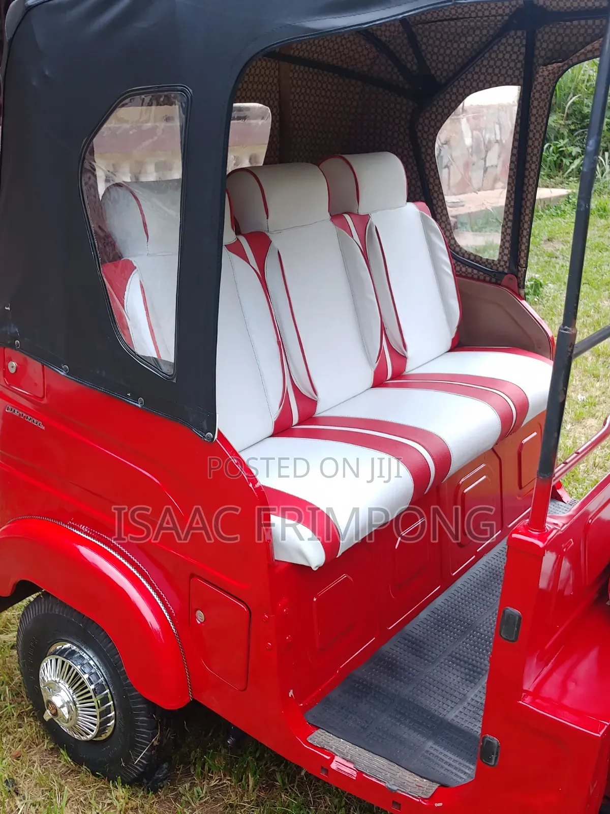Bajaj RE 2024 Red