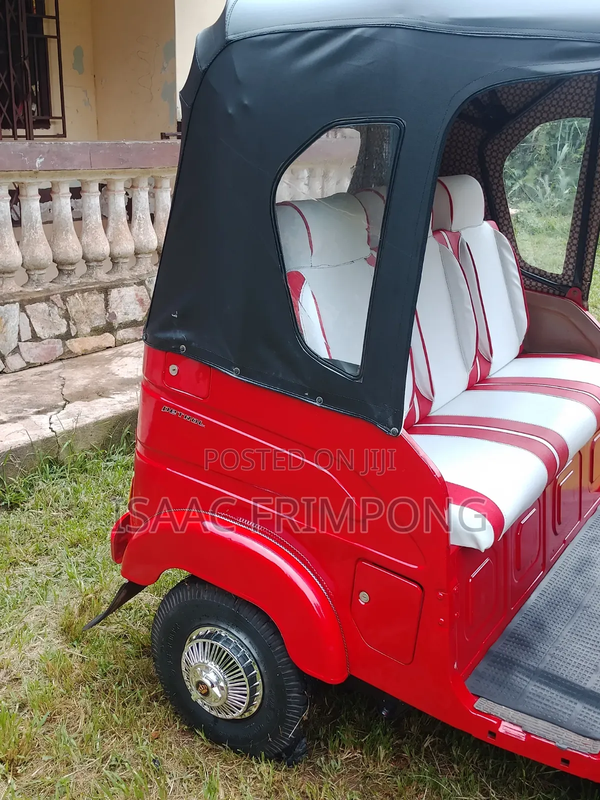 Bajaj RE 2024 Red