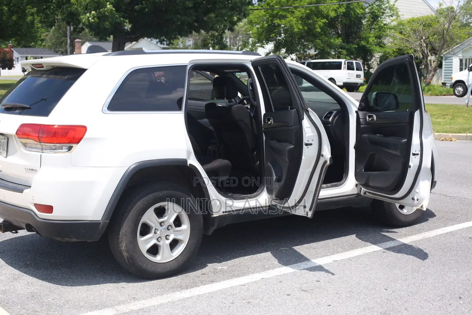 Jeep Grand Cherokee Laredo 4dr 4x4 2017 White