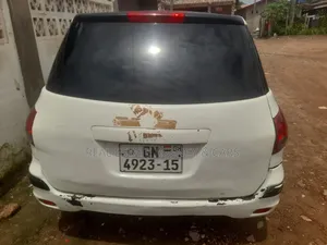 Nissan Bluebird 2010 White