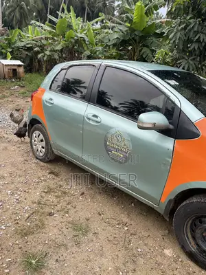 Toyota Vitz 2010 Green