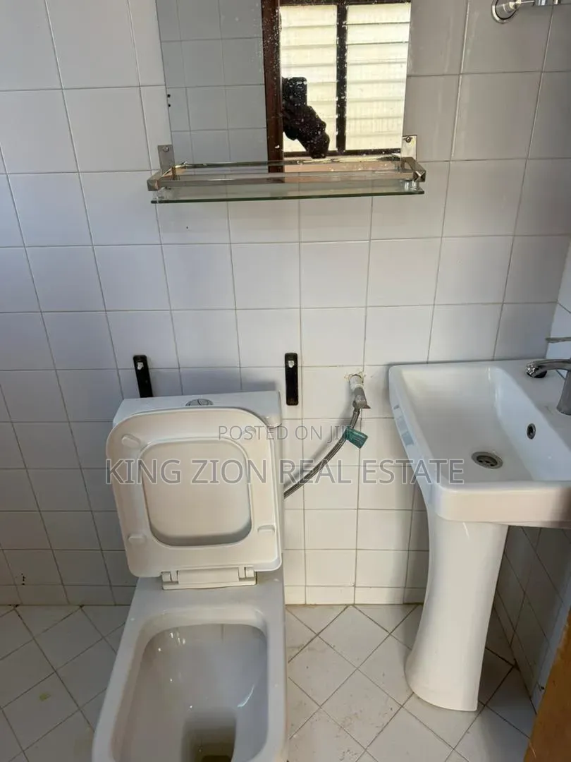 3bdrm Apartment in Kingzion Real, Last Stop for rent