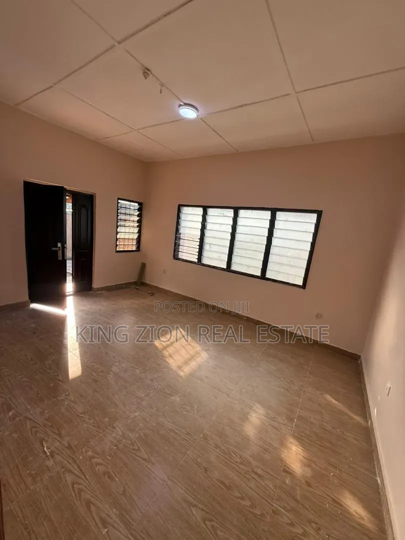 3bdrm Apartment in Kingzion Real, Last Stop for rent